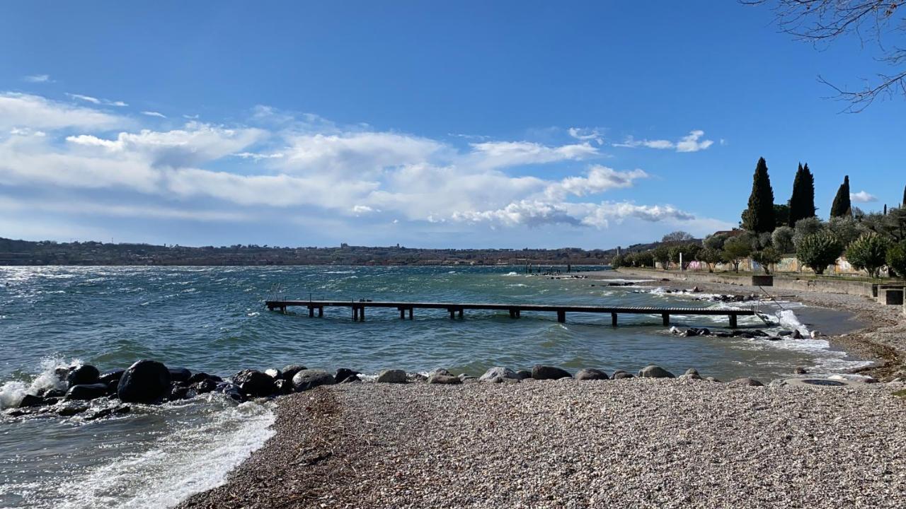 Casa Vacanze Gardiolina San Felice del Benaco Exterior foto
